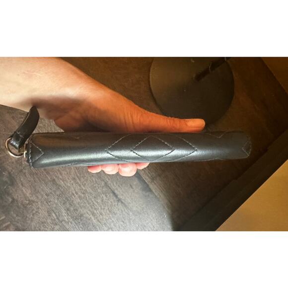 GUCCI MARMONT GG BLACK LEATHER QUILTED ZIP AROUND WALLET - Picture 5 of 9